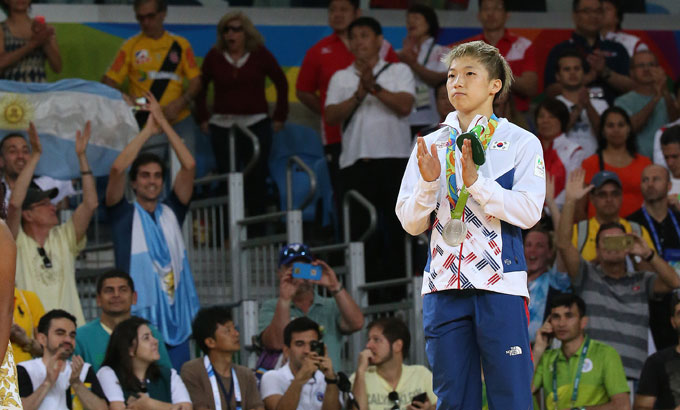 정보경, 여자 유도 48kg 은메달 "20년만의 쾌거"