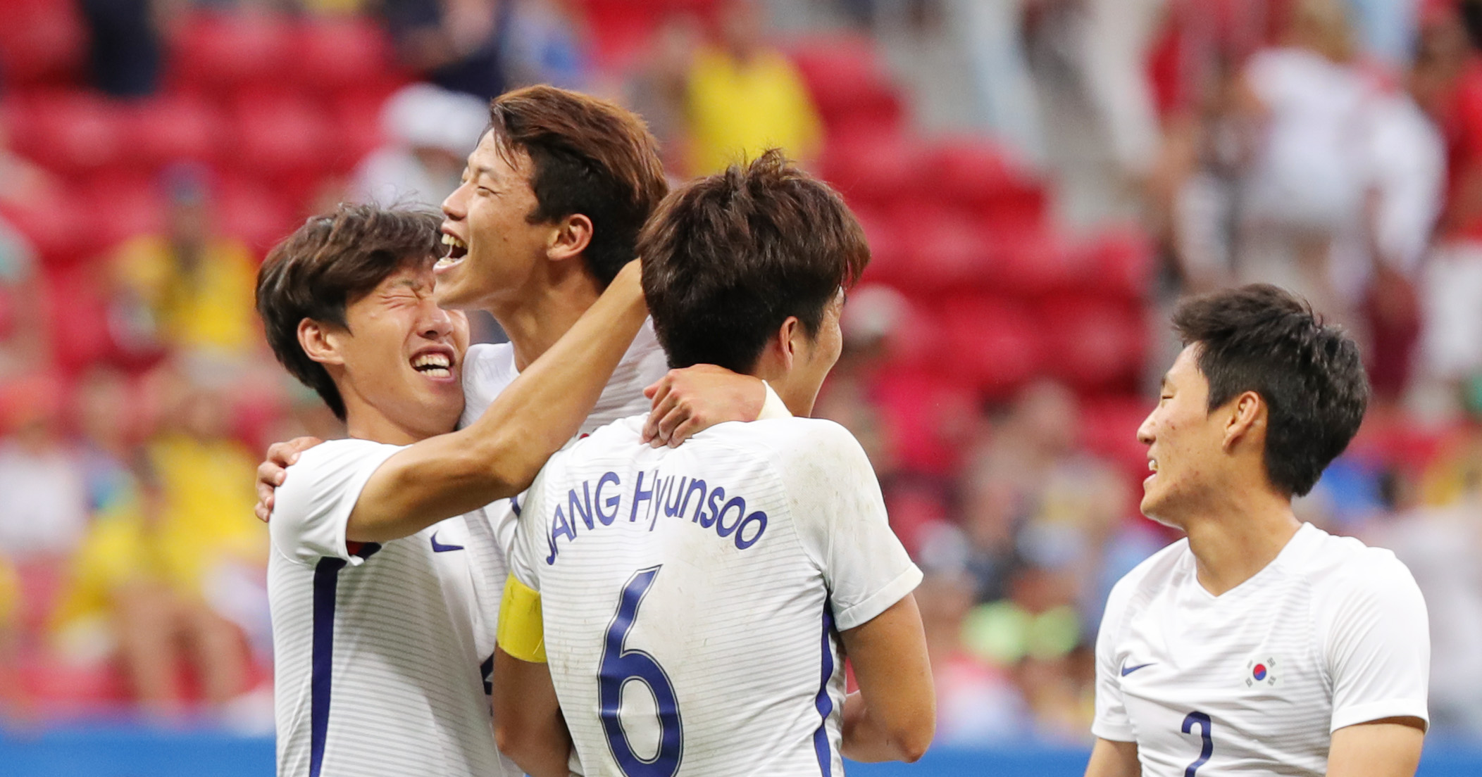 한국축구 멕시코 1대 0 격파... 8강 진출