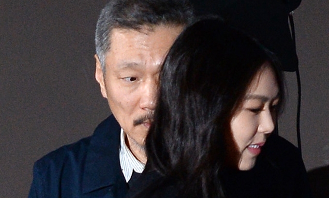 홍상수-김민희, 당당히 국내언론 앞에 나섰다
