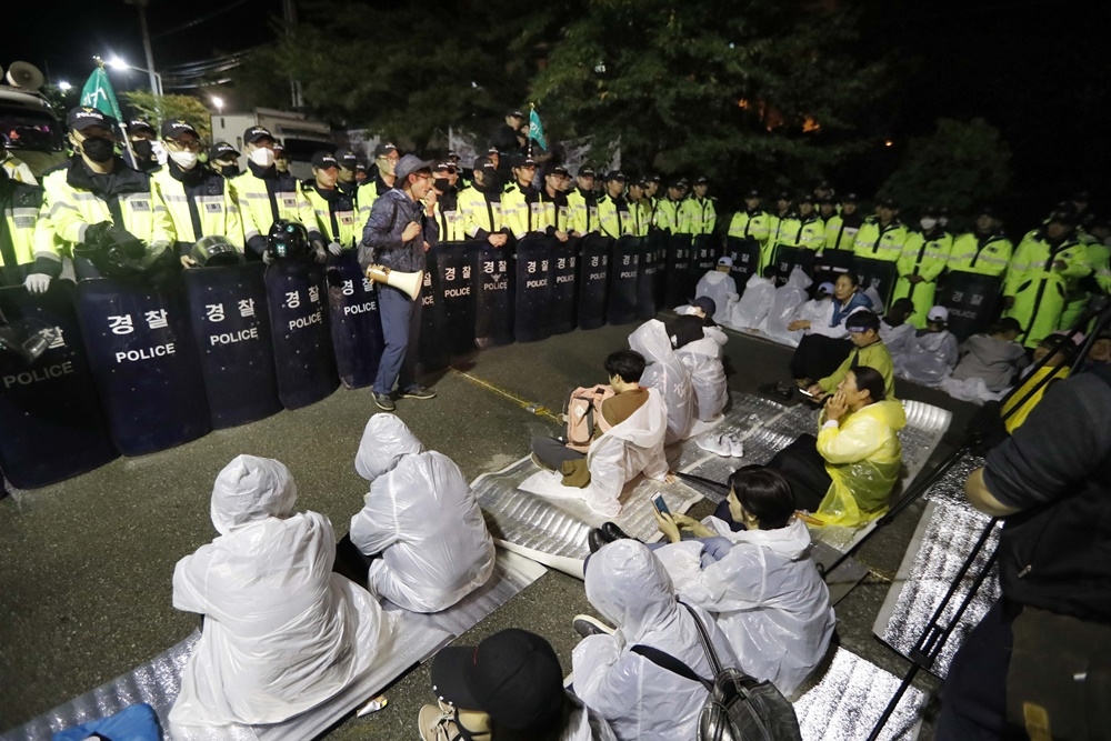 사드 추가 완료…간밤에 성주서 무슨 일이?