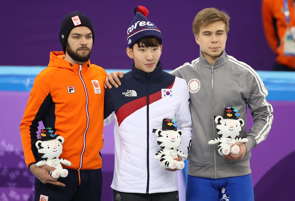 쇼트트랙 男 1500m 금메달 임효준…아쉬운 황대헌