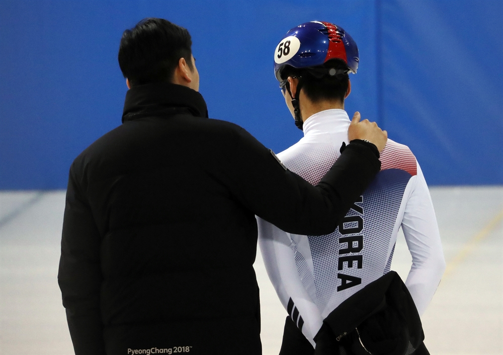 쇼트트랙 男 1500m 금메달 임효준…아쉬운 황대헌