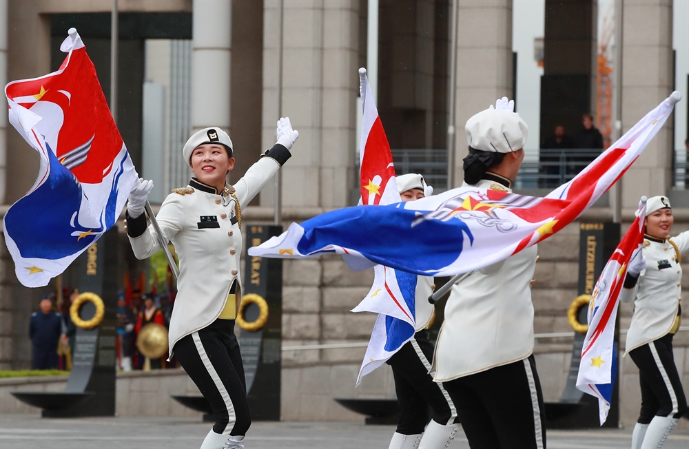 2019 통합 의장시범, 굳은 날씨에도 관람 인파 모여