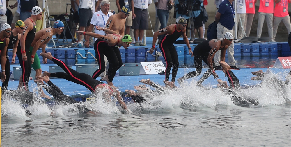 바다로 '풍덩'...광주세계수영선수권 대회 현장