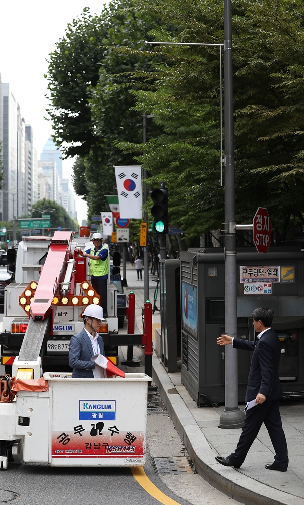 '안녕 일본' 강남 테헤란로에 사라지는 일장기