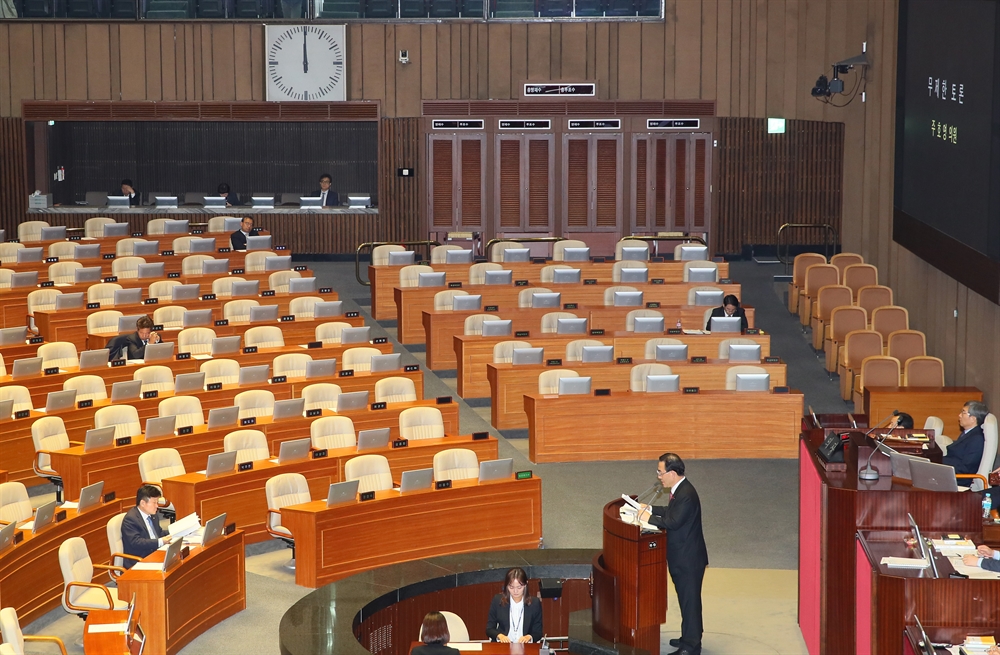 여야, 선거법 두고 '난전'…밤샘 필리버스터