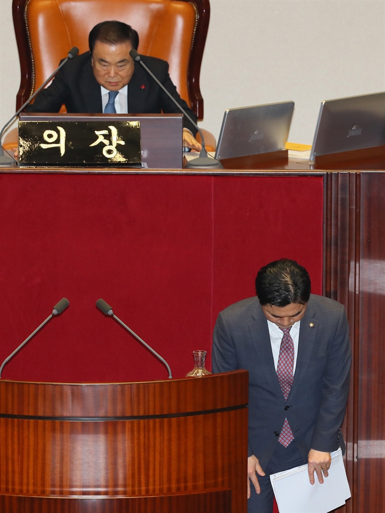 여야, 선거법 두고 '난전'…밤샘 필리버스터