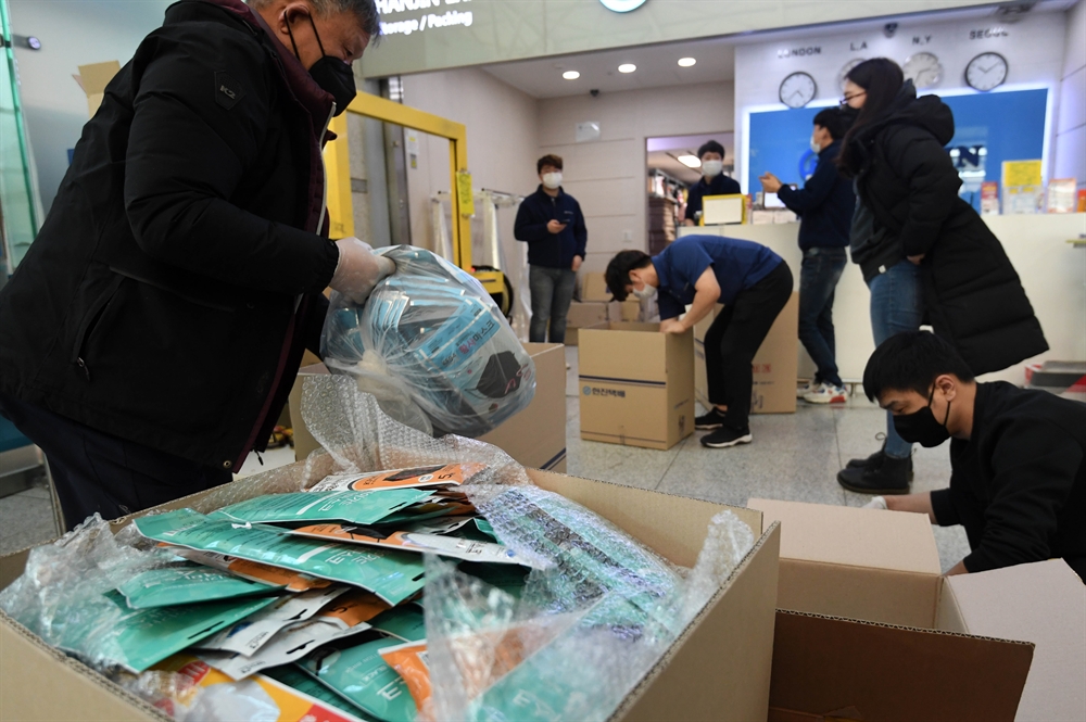 '메이드인 코리아' 마스크도 출국 준비 중