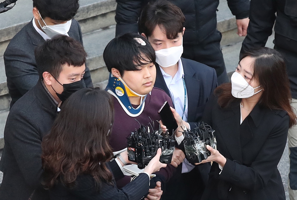 얼굴 드러낸 악마의 첫마디 "악마의 삶 멈춰줘서 감사" 