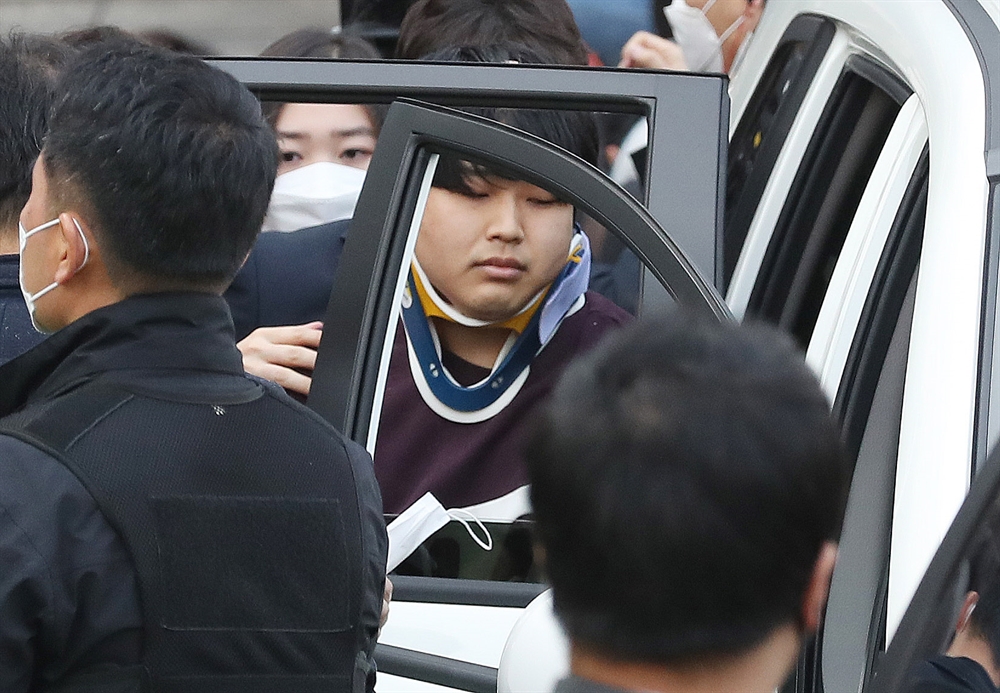 얼굴 드러낸 악마의 첫마디 "악마의 삶 멈춰줘서 감사" 