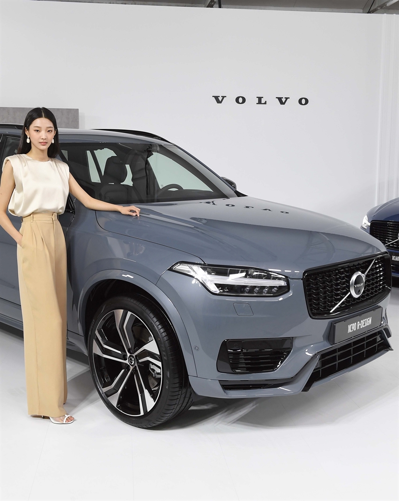 '토르의 망치'가 번쩍…볼보 XC90·XC60 T8 R-디자인 한정판 출시